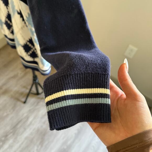 Torrid Argyle Deep V-Neck Sweater Plus Size 1 Preppy Fall Knit White Blue - Picture 4 of 9